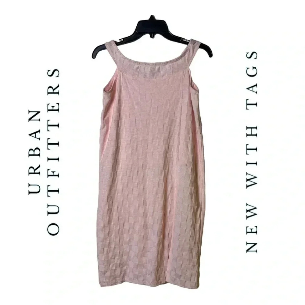 0105. URBAN OUTFITTERS‎ MINI DRESS BOAT NECKLINE SIZE MEDIUM PINK CHECKERED